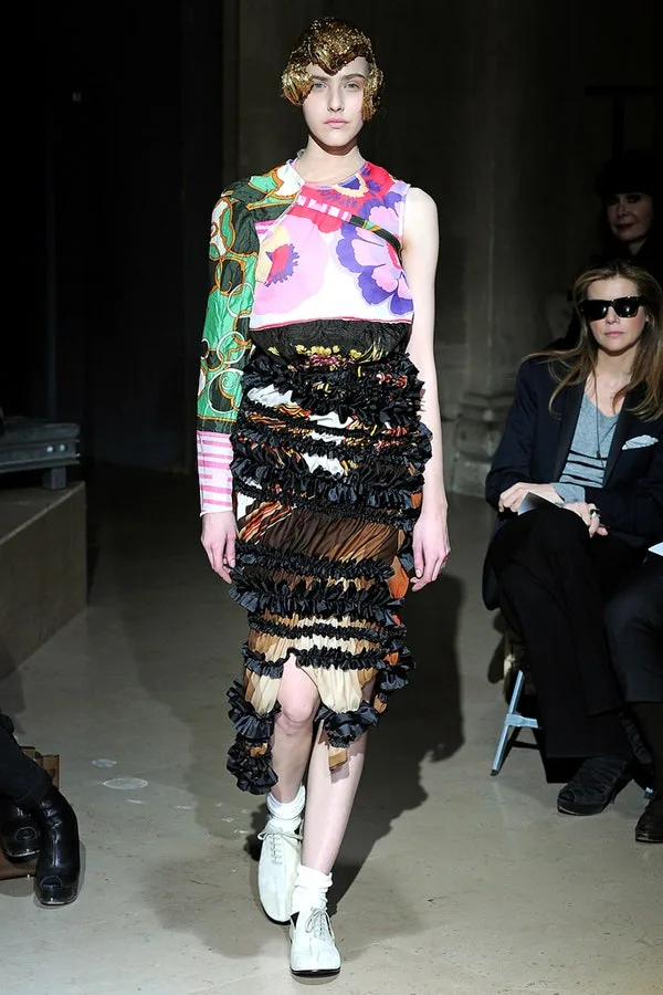 コムデギャルソン 2011秋冬 LOOK 24