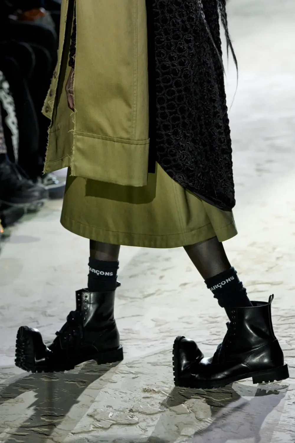 コムデギャルソンオムプリュス 2025年秋冬 LOOK 6 / VIEW 4