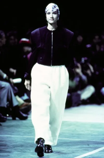 コムデギャルソン 1993秋冬 LOOK 19