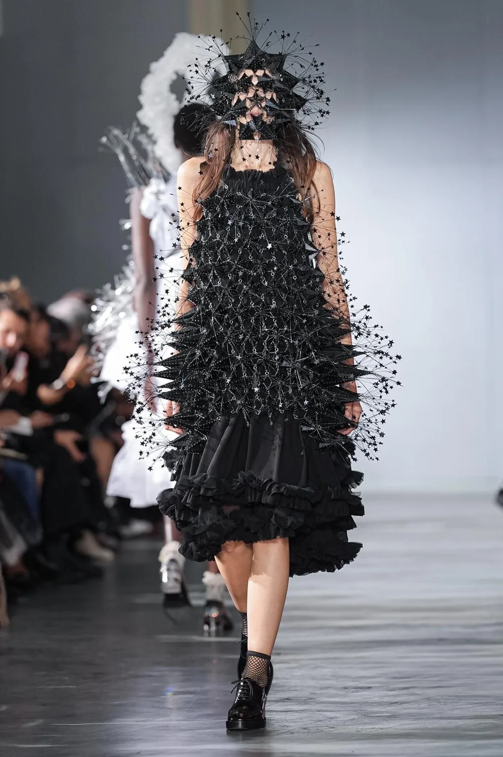 ノワールケイニノミヤ 2026年春夏 LOOK 3