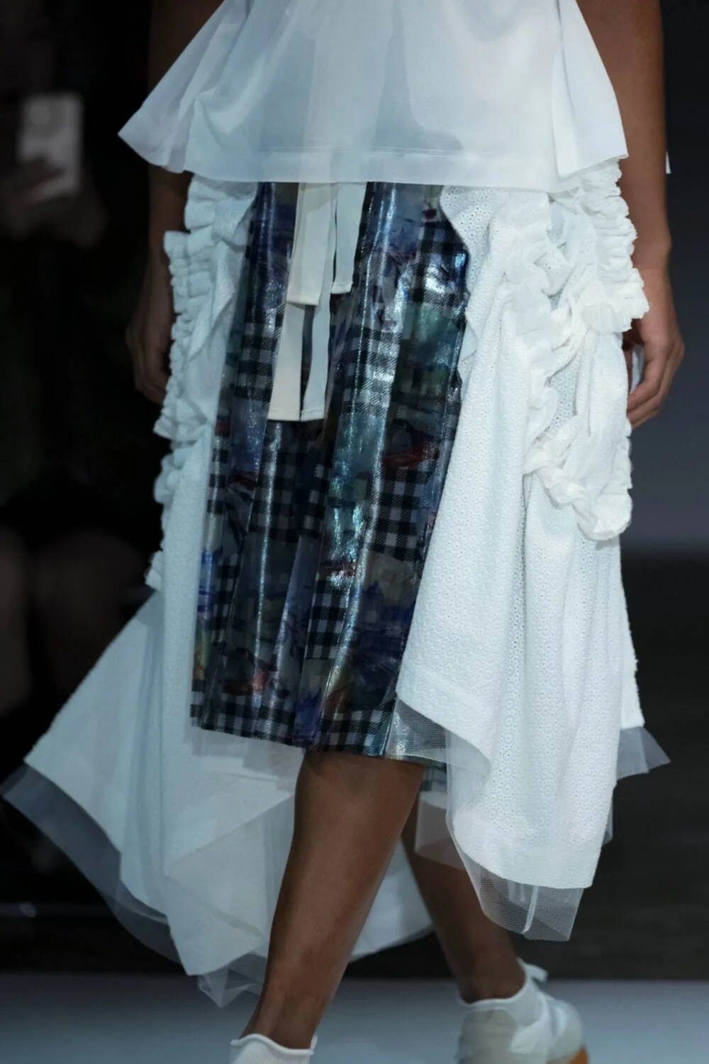 タオ 2025年春夏 LOOK 20 / VIEW 2