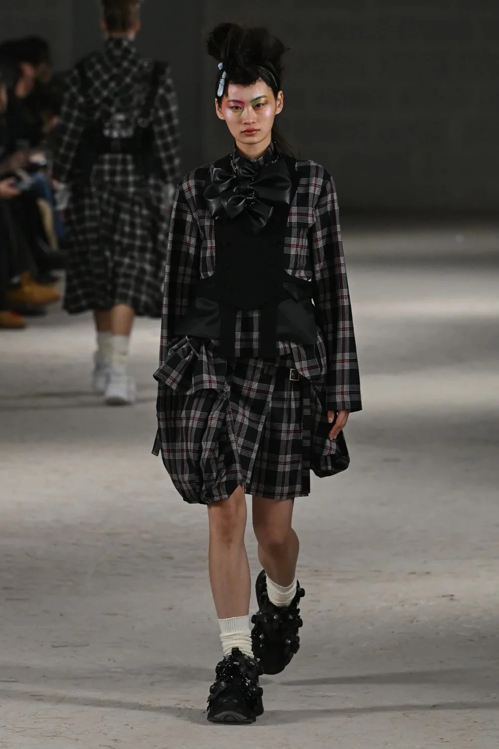 ノワールケイニノミヤ 2024年秋冬 LOOK 16