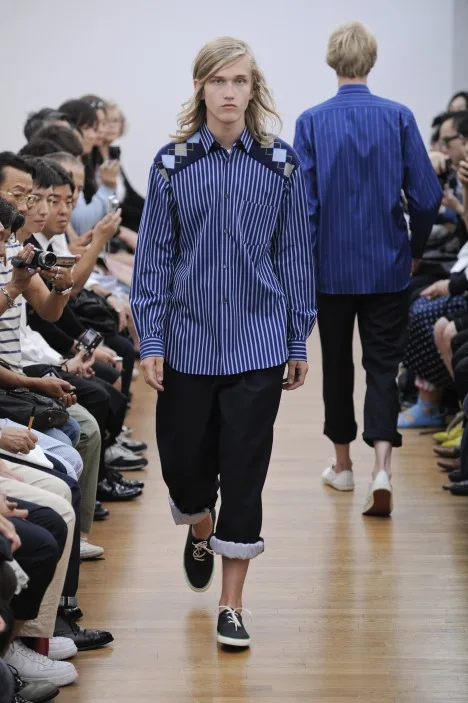 コムデギャルソンシャツ 2010春夏 LOOK 2