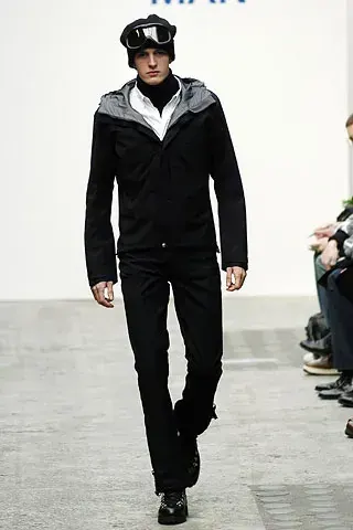 JUNYA WATANABE MAN 2005年秋冬コレクション LOOK 1