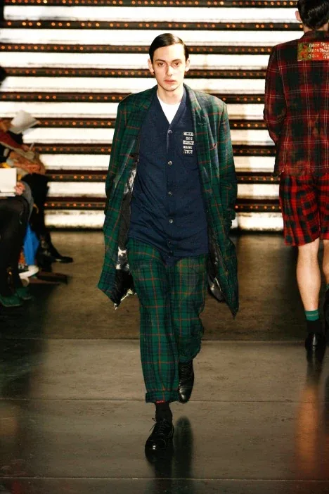 コムデギャルソンオムプリュス 2008秋冬 LOOK 22