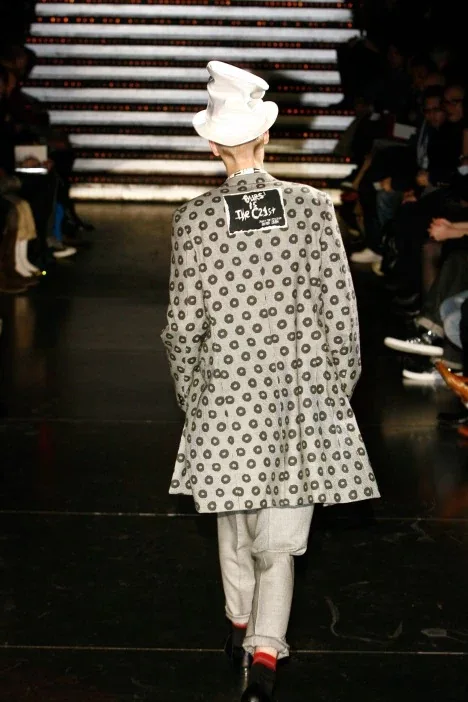 コムデギャルソンオムプリュス 2008秋冬 LOOK 27 / VIEW 2