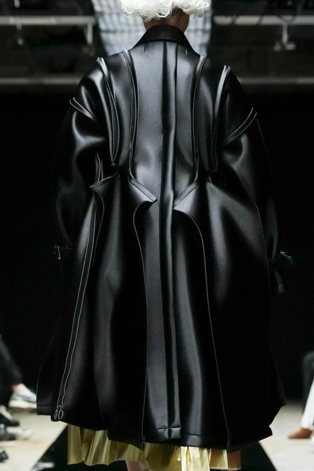タオ 2025年秋冬 LOOK 10 / VIEW 4