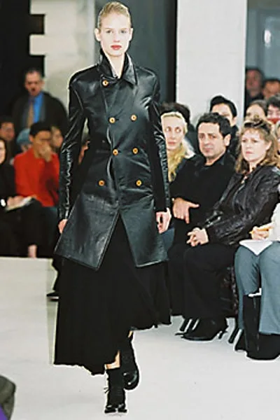 コムデギャルソン 2002秋冬 LOOK 25