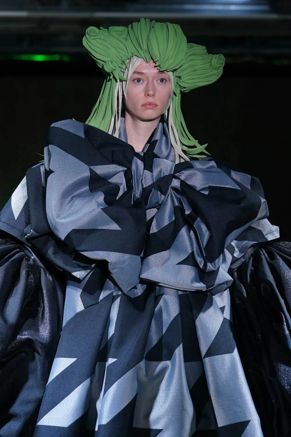 コムデギャルソン 2022年春夏 LOOK 10 / VIEW 2