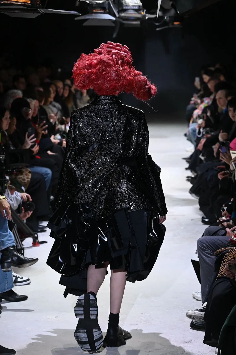 コムデギャルソン 2024年秋冬 LOOK 10 / VIEW 3