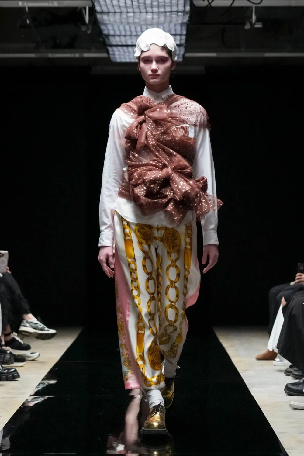 タオ 2025年秋冬 LOOK 26