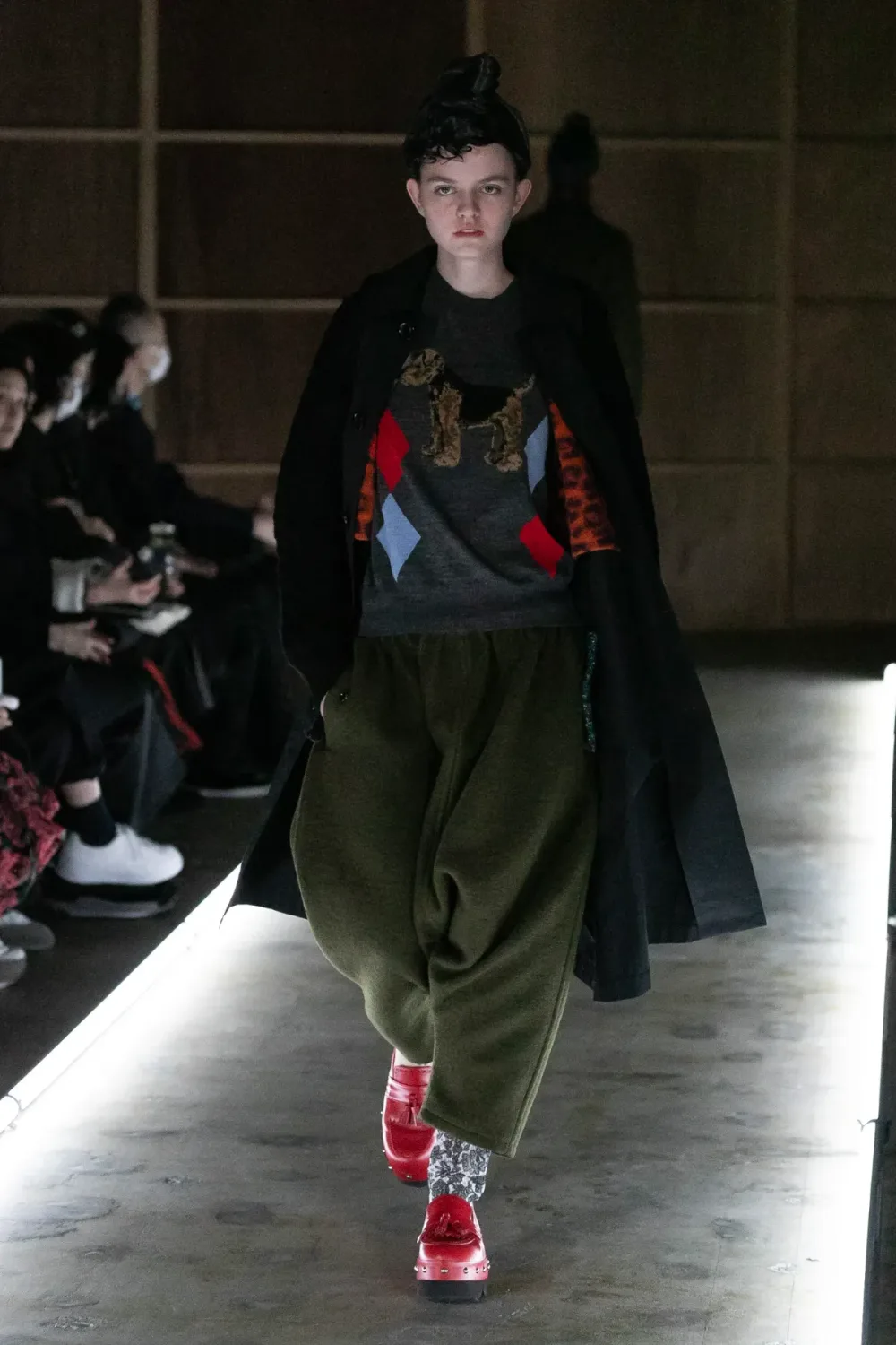 タオ 2023年秋冬 LOOK 21