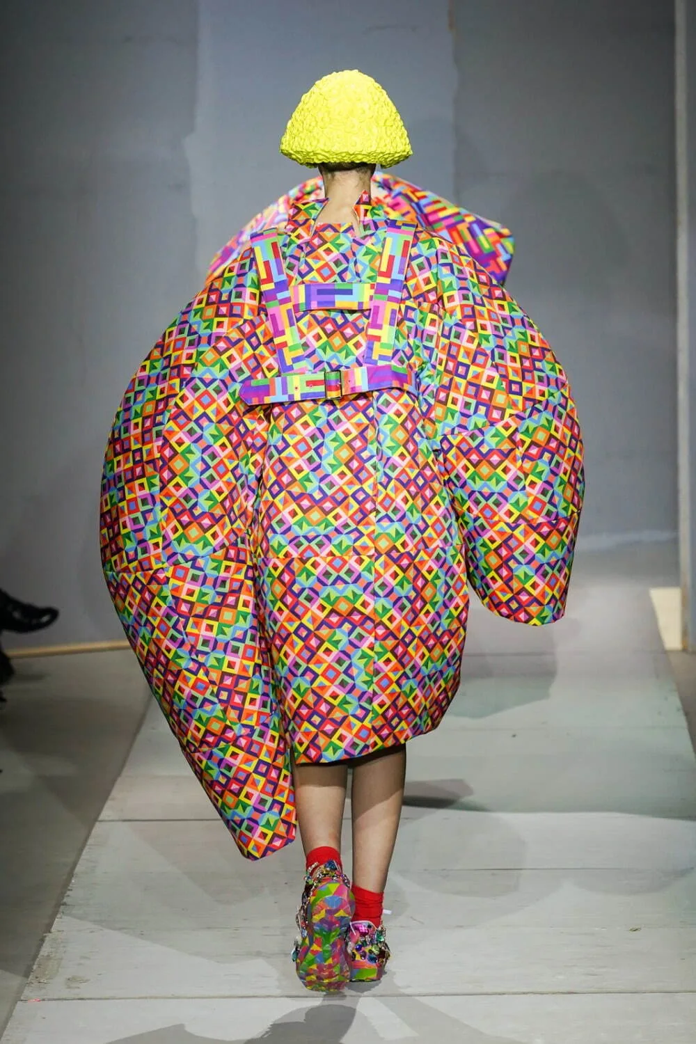 コムデギャルソン 2024年春夏 LOOK 5 / VIEW 3