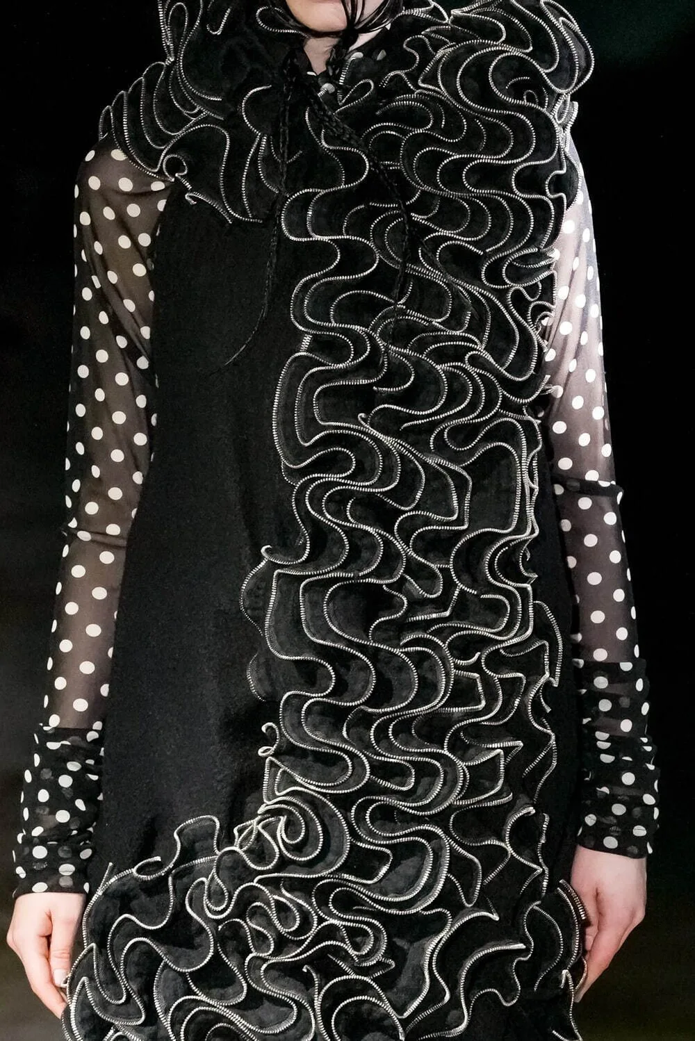 ノワールケイニノミヤ 2021年秋冬 LOOK 17 / VIEW 2