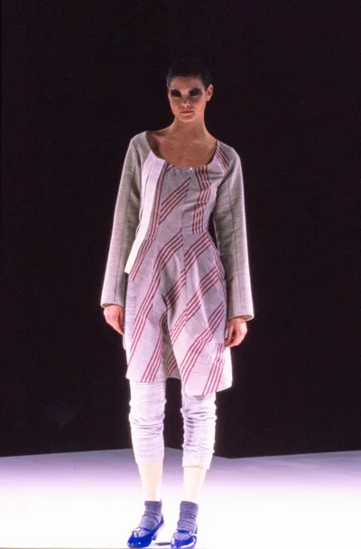 コムデギャルソン 1998秋冬 LOOK 25
