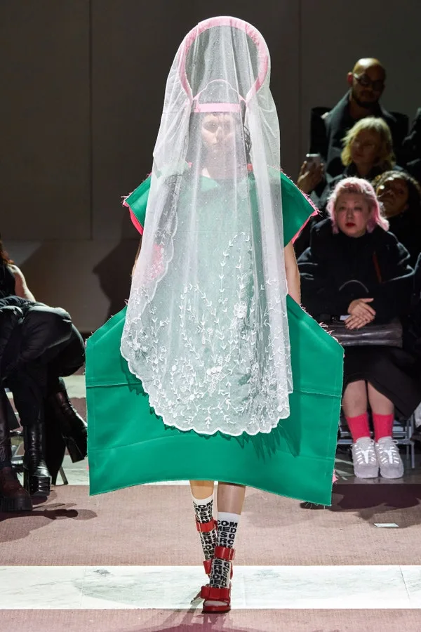 コムデギャルソン 2020秋冬 LOOK 15