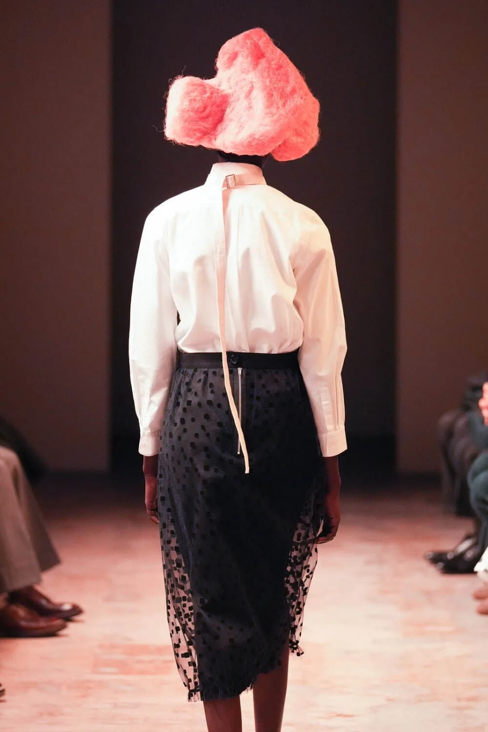 タオ 2024年秋冬 LOOK 21 / VIEW 3