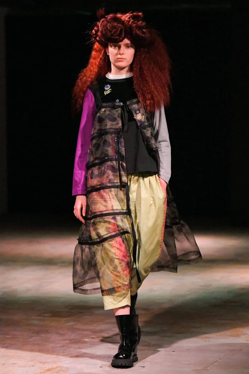 タオ 2022年秋冬 LOOK 15