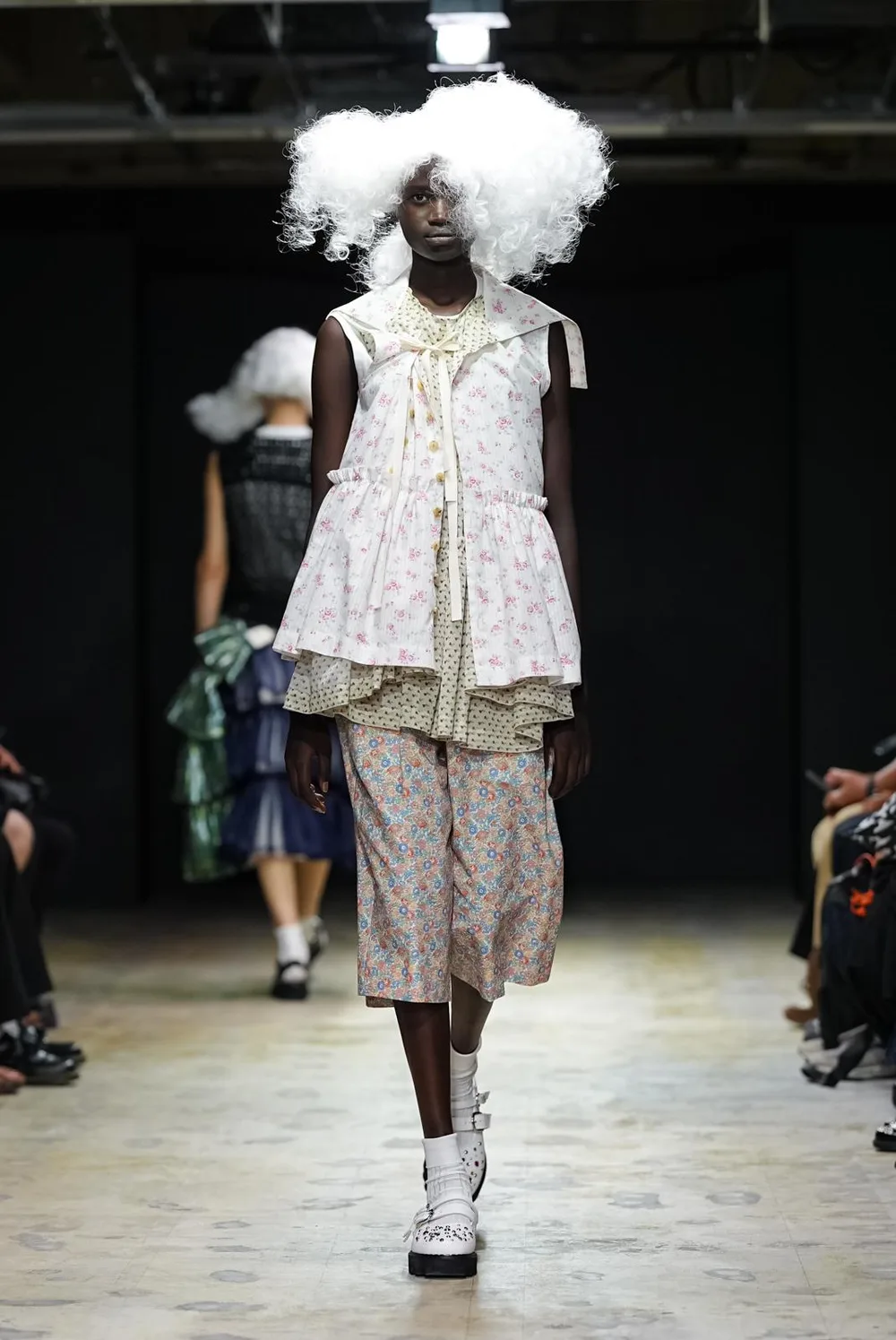 タオ 2027年春夏 LOOK 27