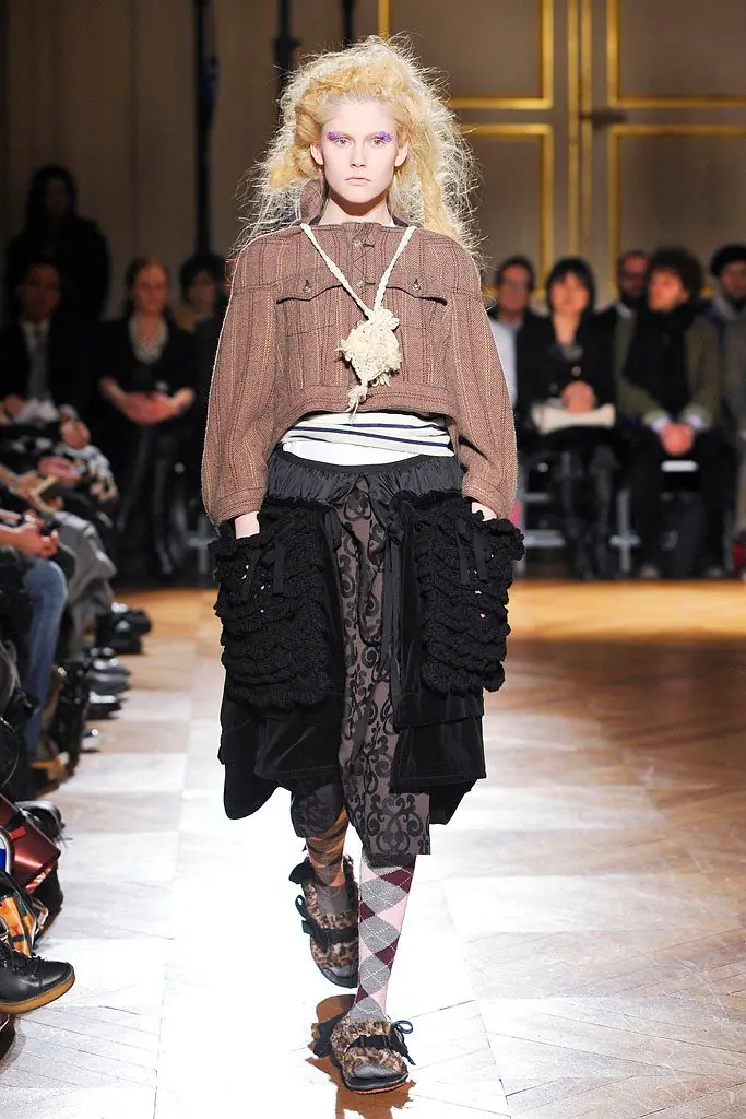 タオ 2010年秋冬 LOOK 19