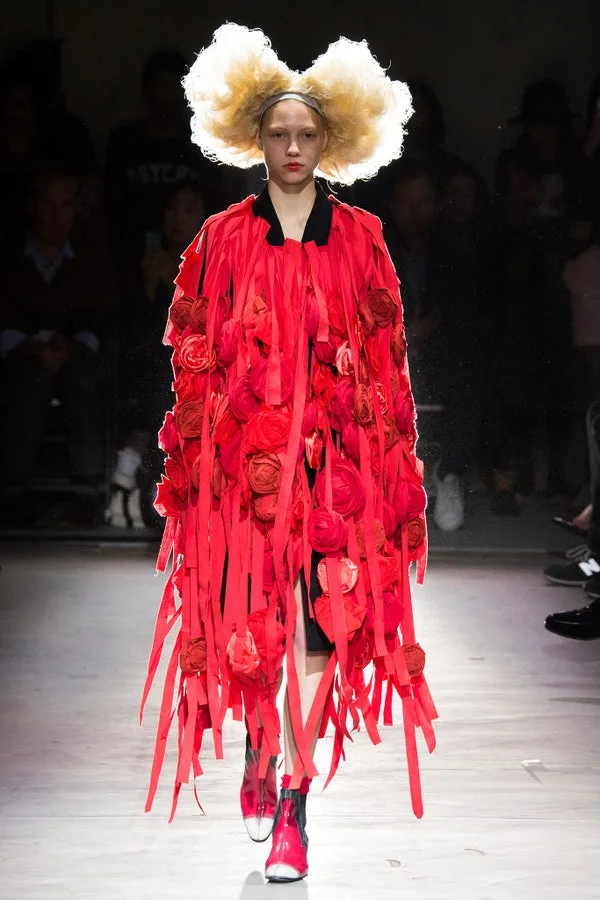 COMME des GARÇONS 2015 SSの同シーズン掲載写真。
