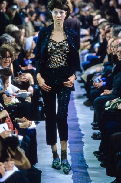 コムデギャルソン 2001春夏 LOOK 4