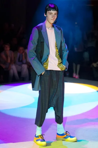 コムデギャルソンオムプリュス 2018春夏 LOOK 16