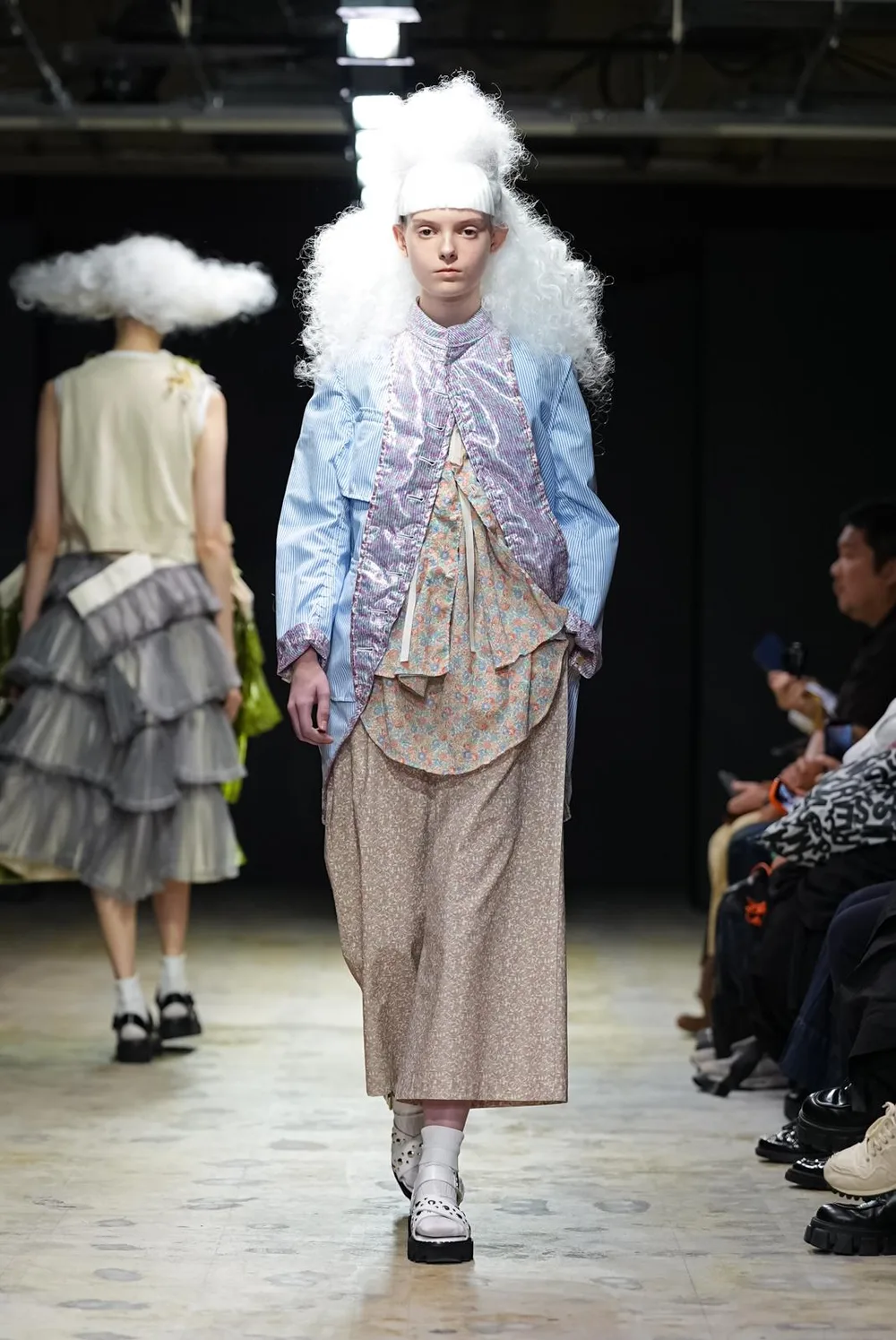 タオ 2027年春夏 LOOK 24
