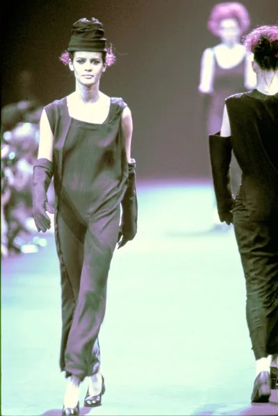 コムデギャルソン 1992秋冬 LOOK 3