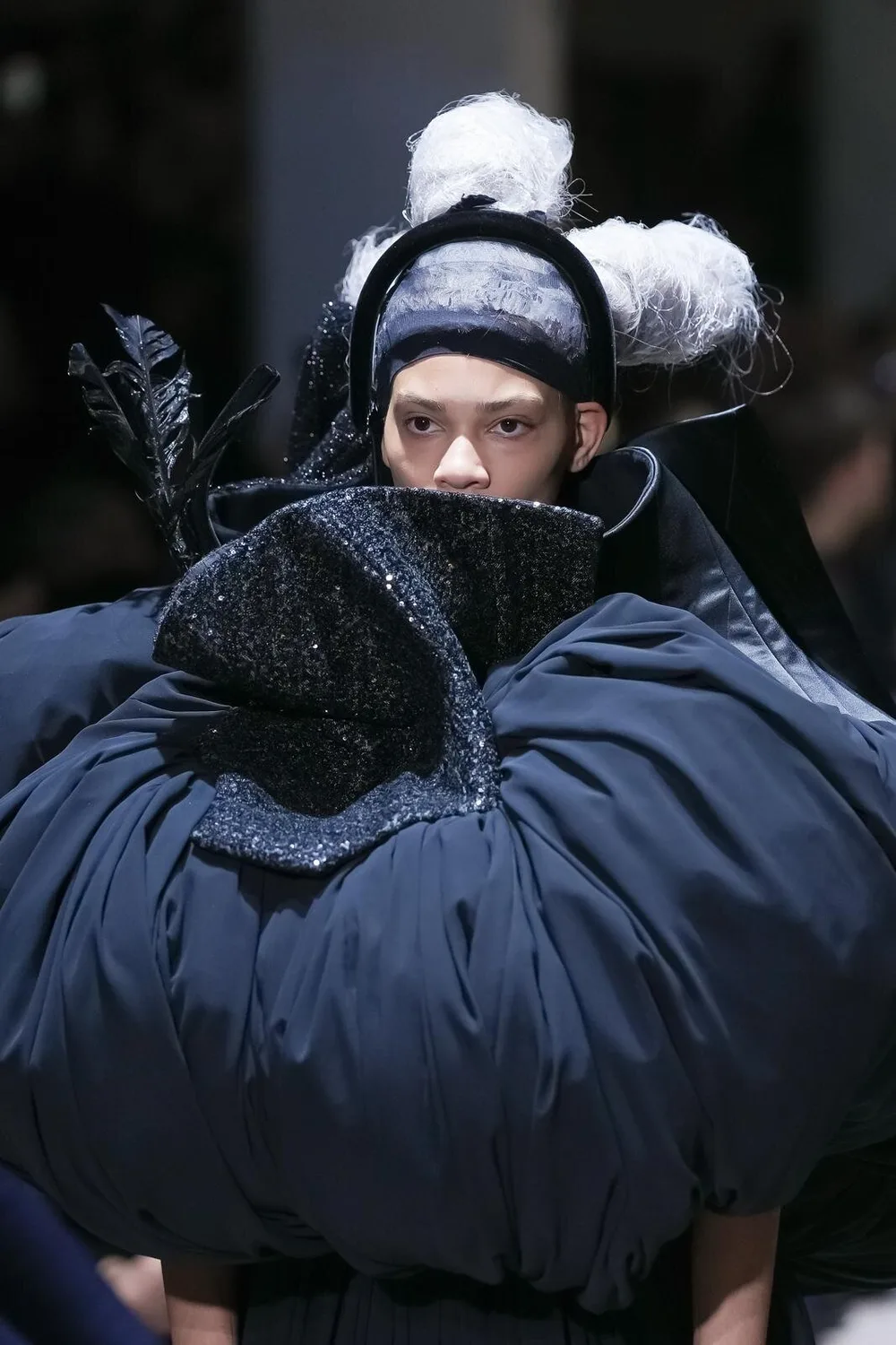 コムデギャルソン 2026年秋冬 LOOK 16 / VIEW 2