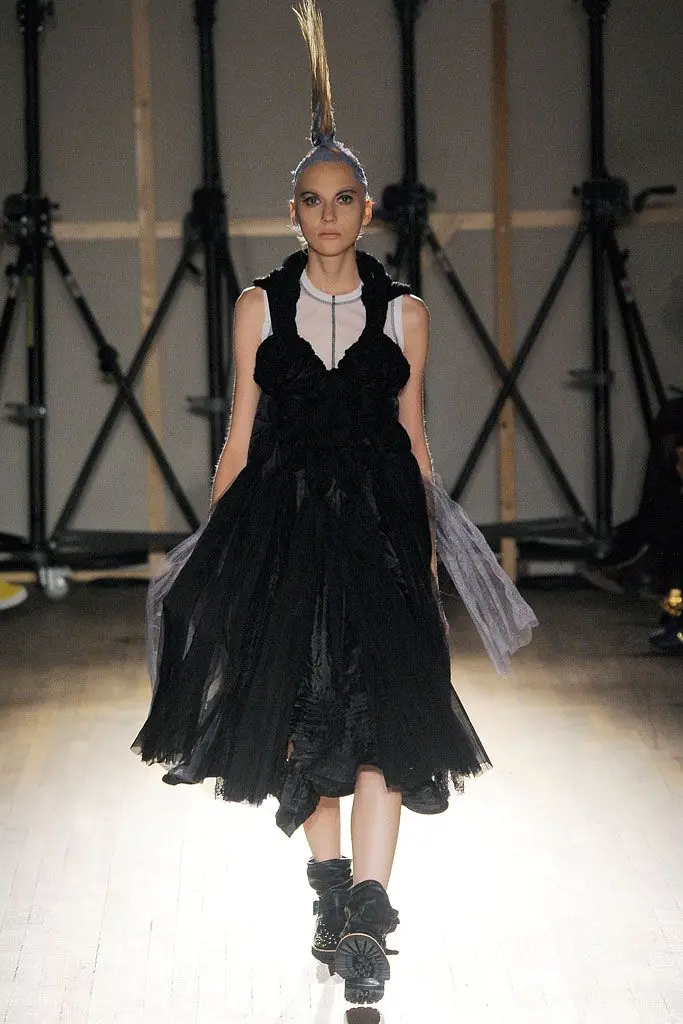 タオ 2010年春夏 LOOK 34
