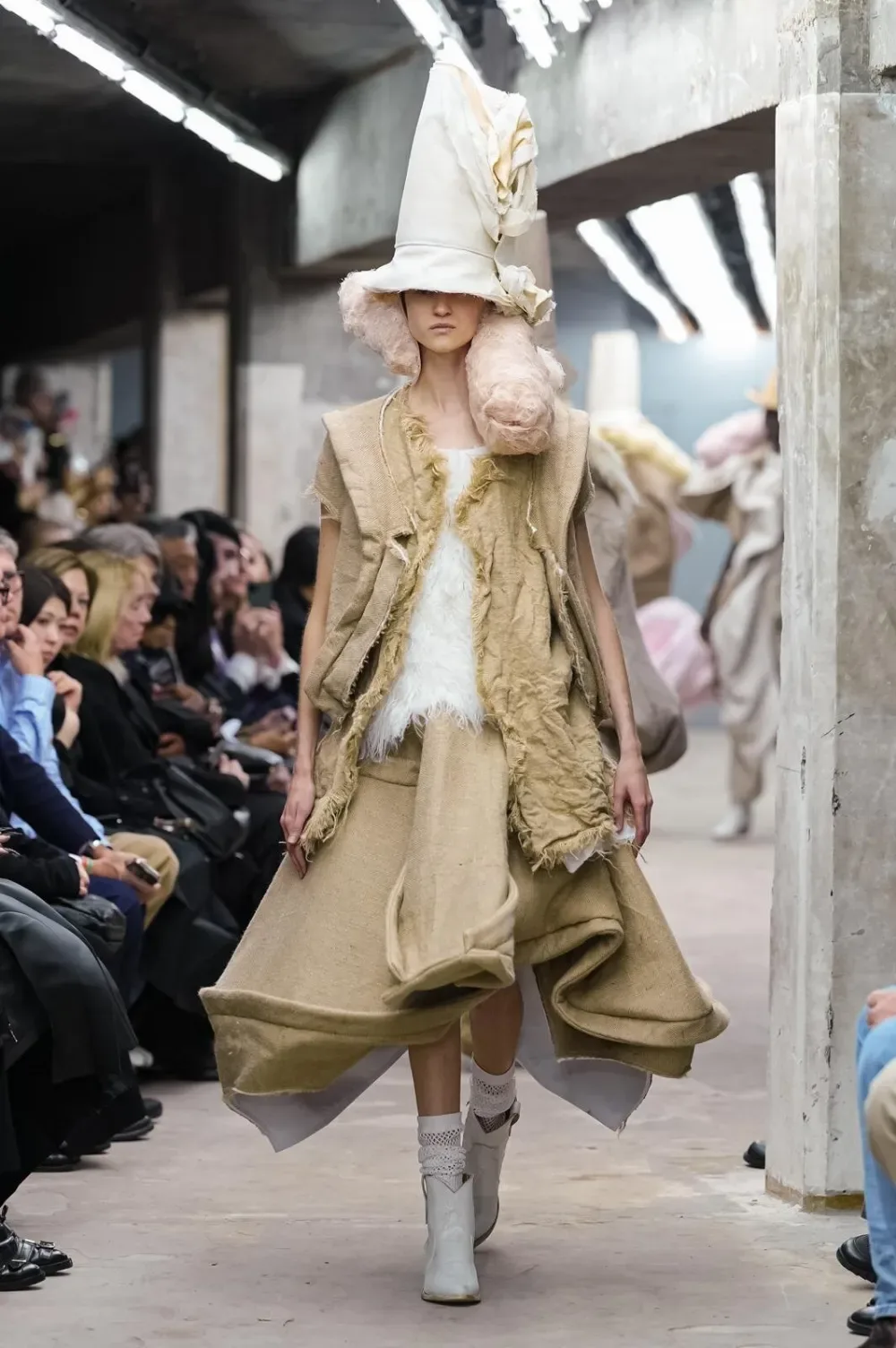 コムデギャルソン 2026年春夏 LOOK 13