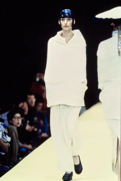 コムデギャルソン 1993春夏 LOOK 15