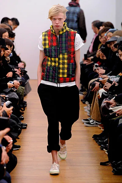 コムデギャルソンシャツ 2010秋冬 LOOK 7