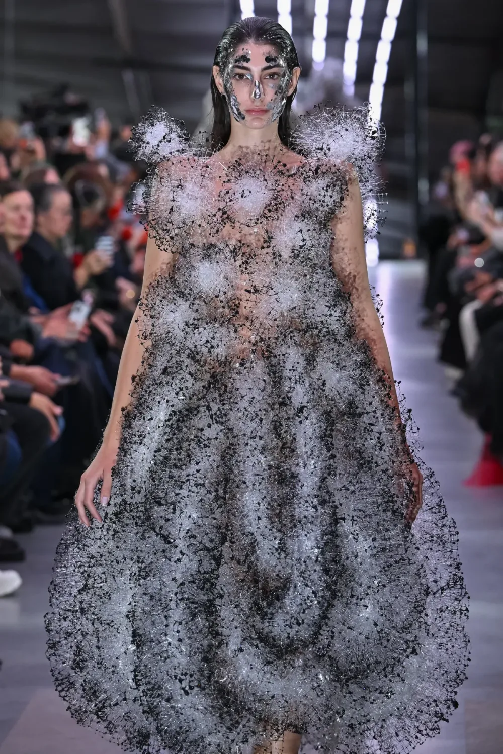 ノワールケイニノミヤ 2024年春夏 LOOK 17 / VIEW 2
