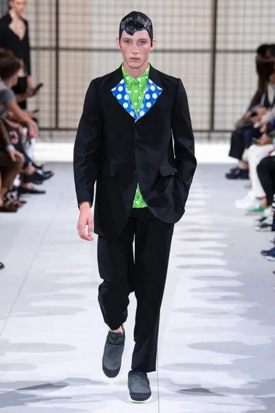 コムデギャルソンオムプリュス 2019春夏 LOOK 32