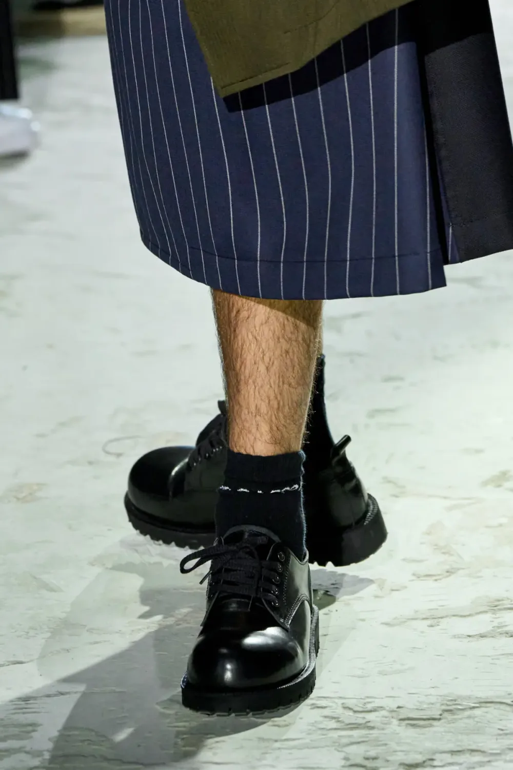 コムデギャルソンオムプリュス 2025年秋冬 LOOK 11 / VIEW 3