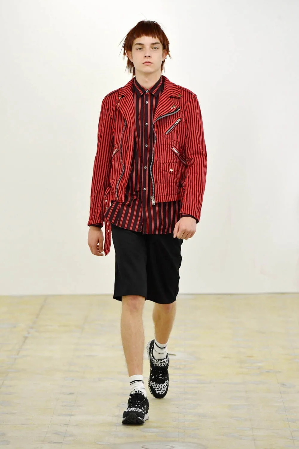 コムデギャルソンシャツ 2022年春夏 LOOK 2