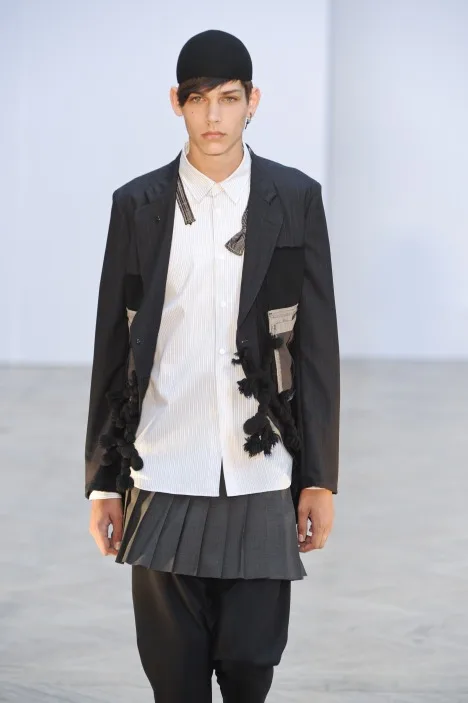 コムデギャルソンオムプリュス 2010春夏 LOOK 12 / VIEW 2
