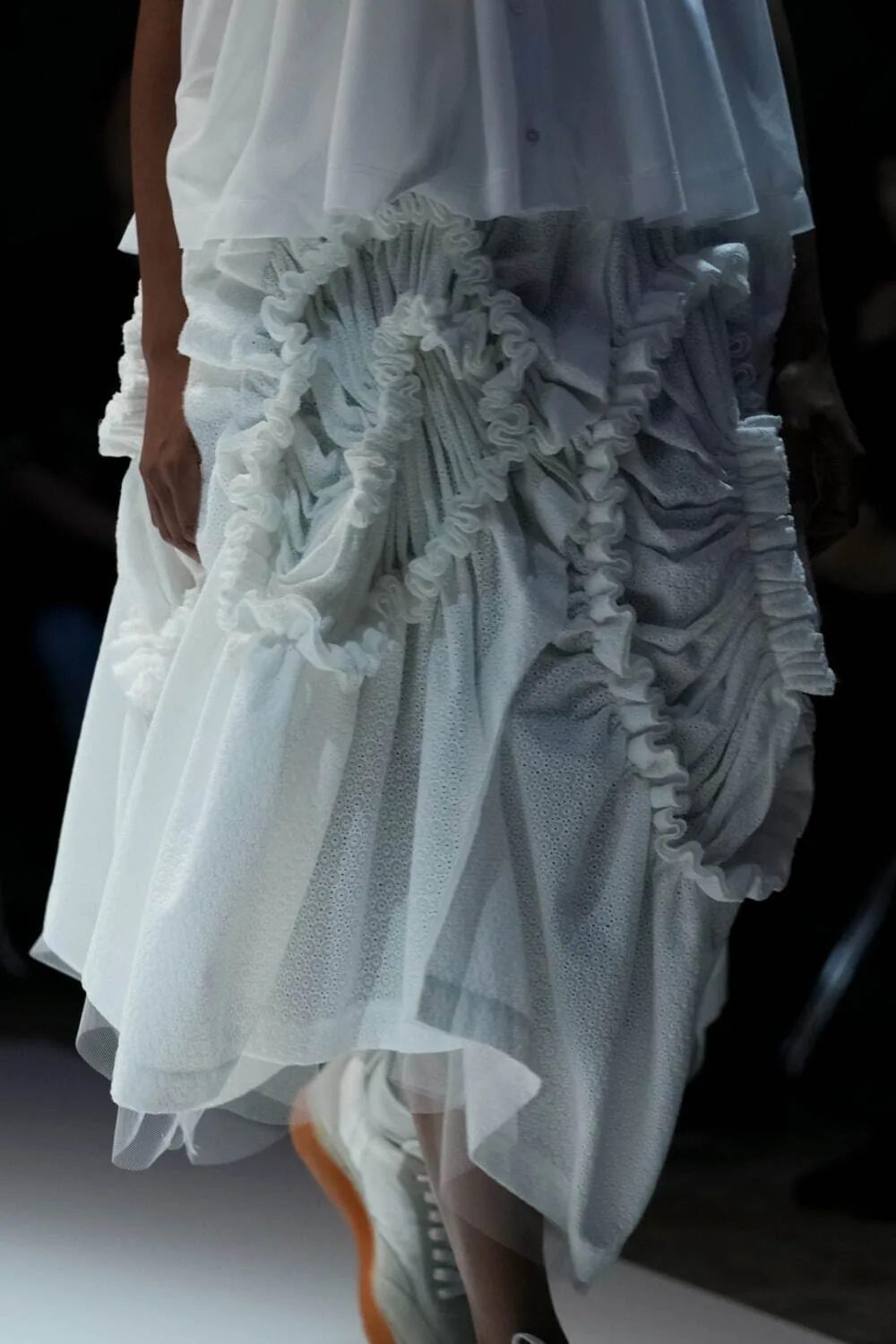 タオ 2025年春夏 LOOK 19 / VIEW 3