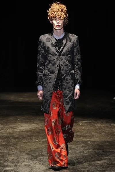 コムデギャルソンオムプリュス 2011秋冬 LOOK 32