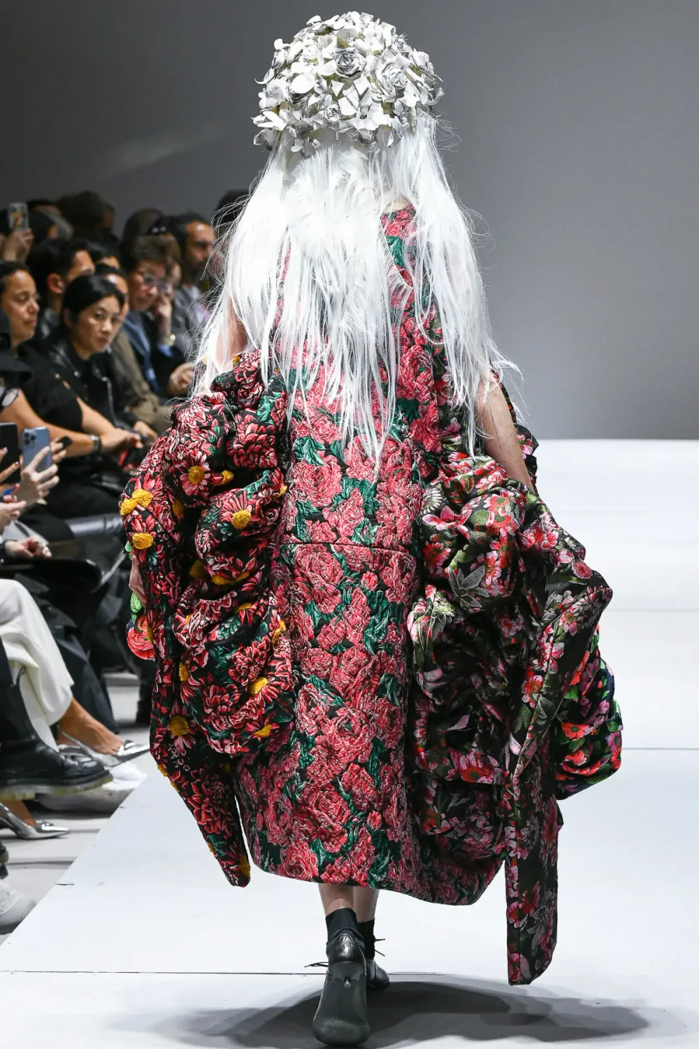 コムデギャルソン 2023年春夏 LOOK 17 / VIEW 4