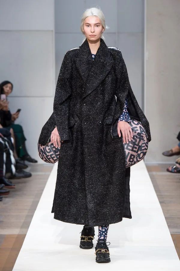 コムデギャルソン 2019春夏 LOOK 20