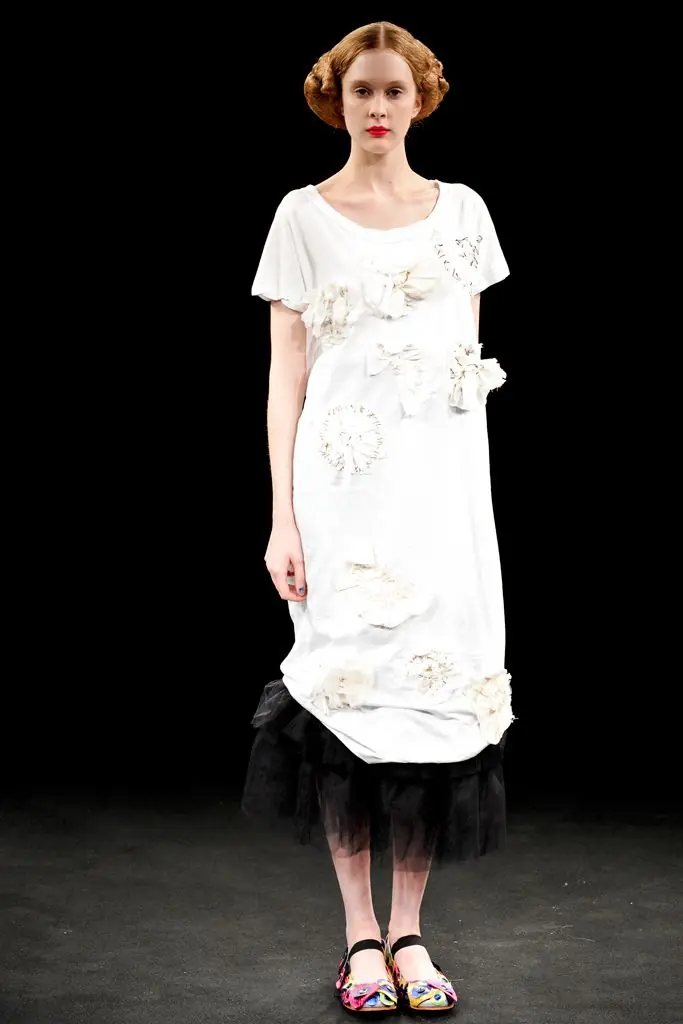 タオ 2011年春夏 LOOK 27