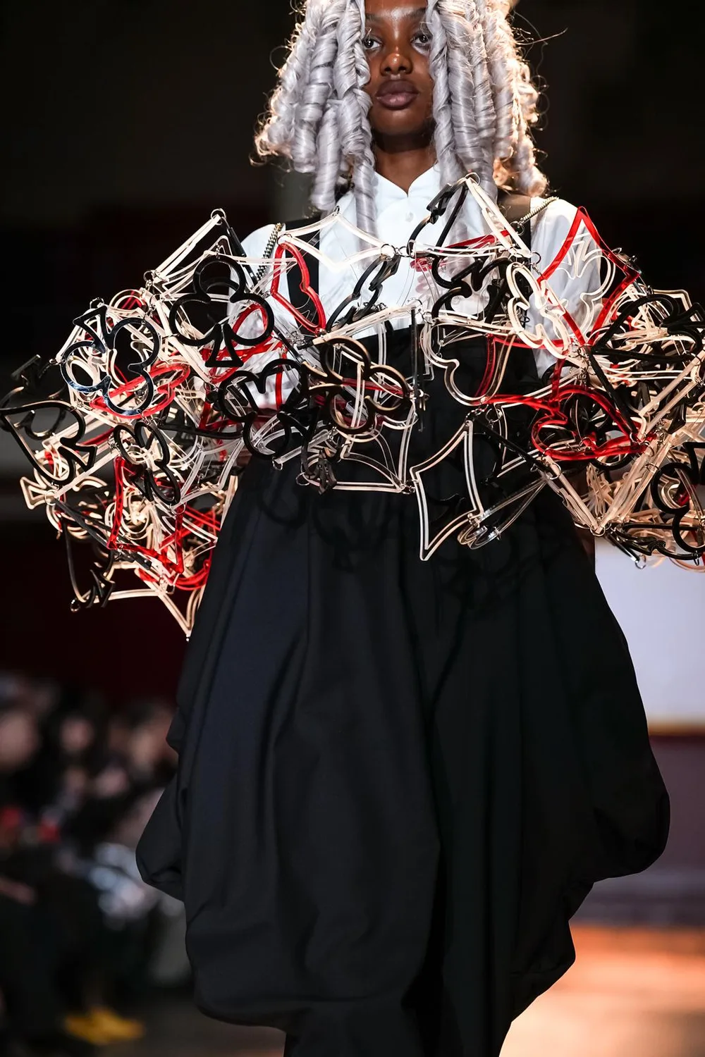 ノワールケイニノミヤ 2027年春夏 LOOK 27 / VIEW 2