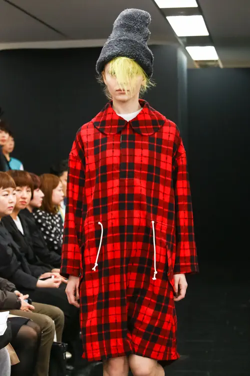 トリコ・コムデギャルソン 2013年秋冬 LOOK 17 / VIEW 2