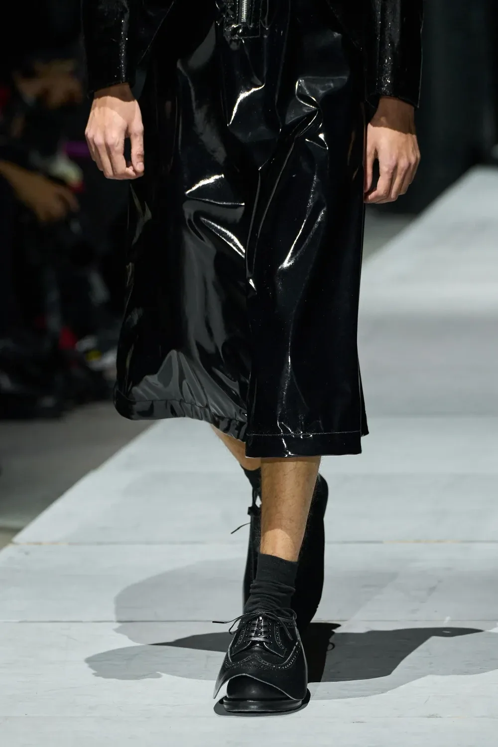 コムデギャルソンオムプリュス 2026年秋冬 LOOK 5 / VIEW 4