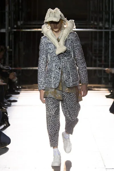 コムデギャルソンオムプリュス 2018秋冬 LOOK 4