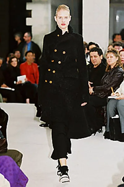 コムデギャルソン 2002秋冬 LOOK 32