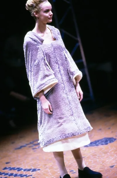 コムデギャルソン 1996秋冬 LOOK 49